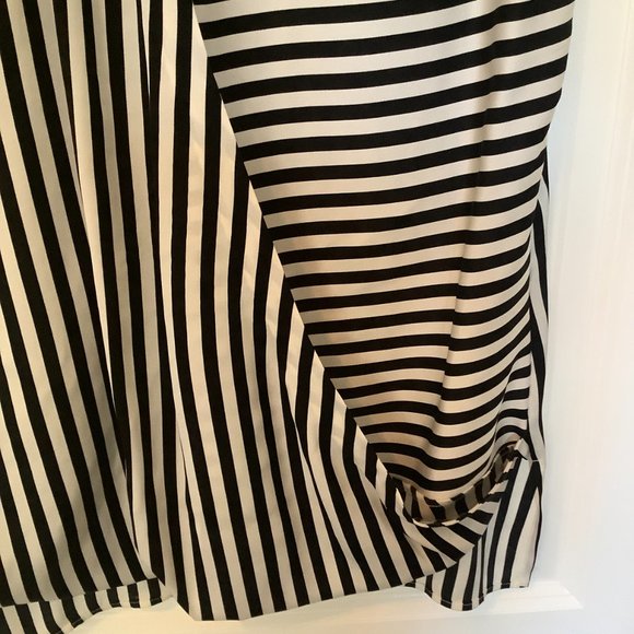 Classic black and cream silk blouse - Picture 2 of 5